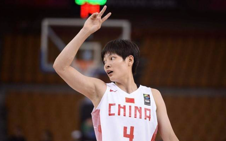 乐鱼体育官方网站-球员也需要生活！杨力维怒斥大集训弊端 宫鲁鸣和篮协会改变吗